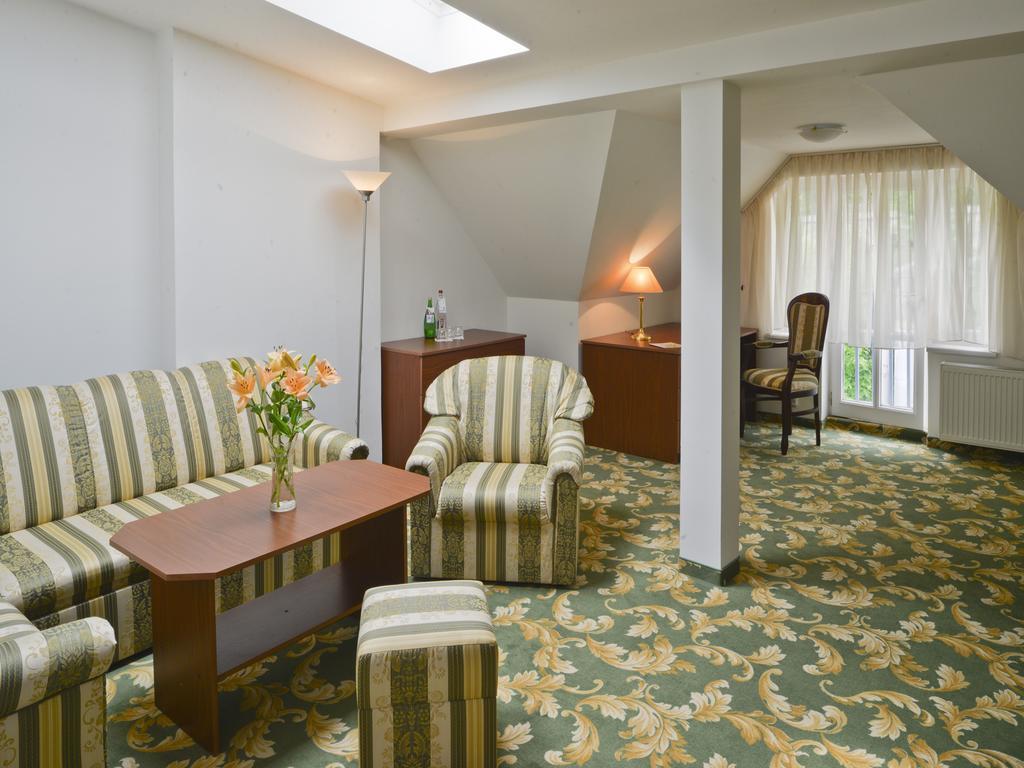 Ea Hotel Elefant Karlovy Vary Room photo