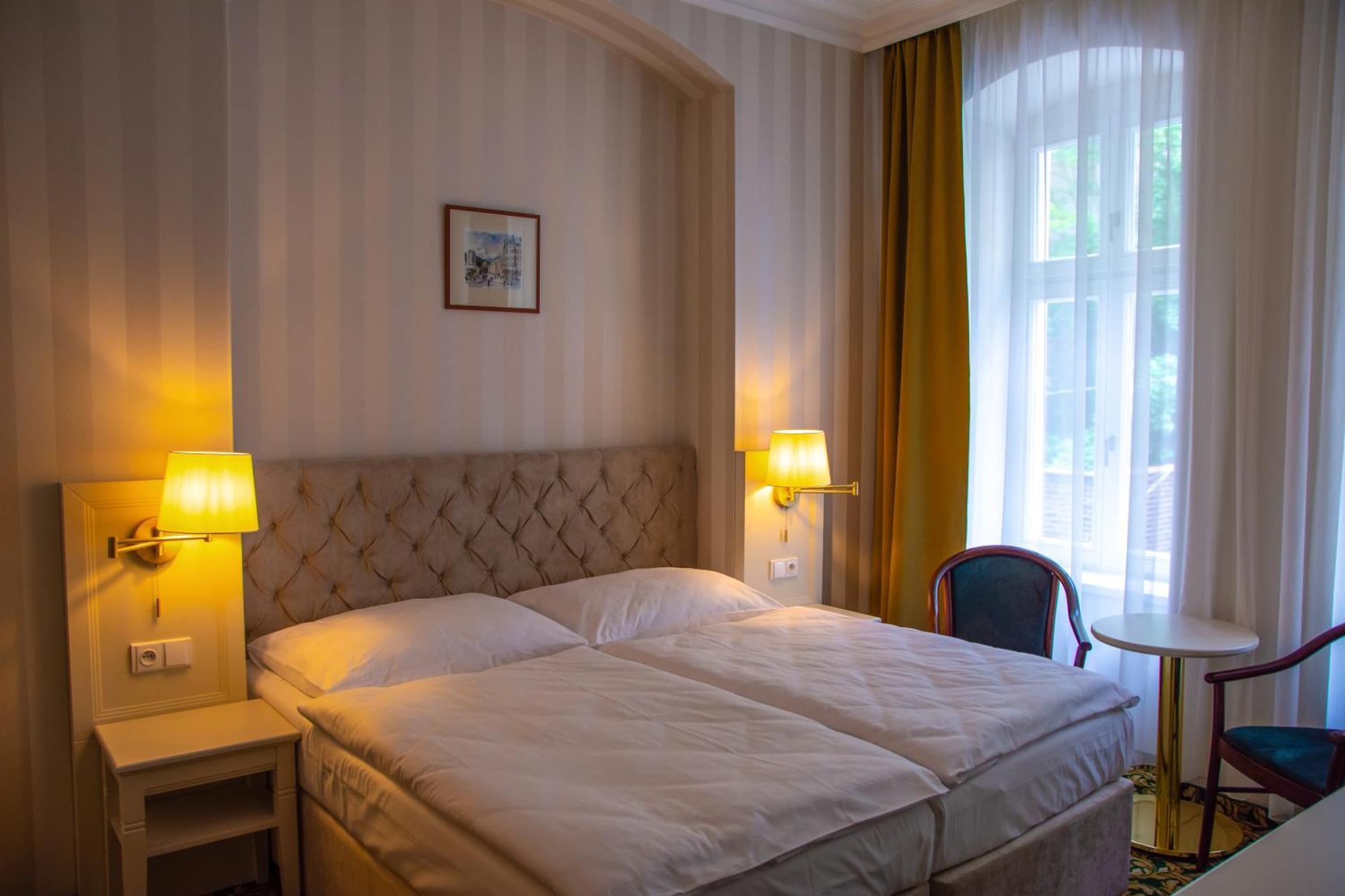 Ea Hotel Elefant Karlovy Vary Exterior photo